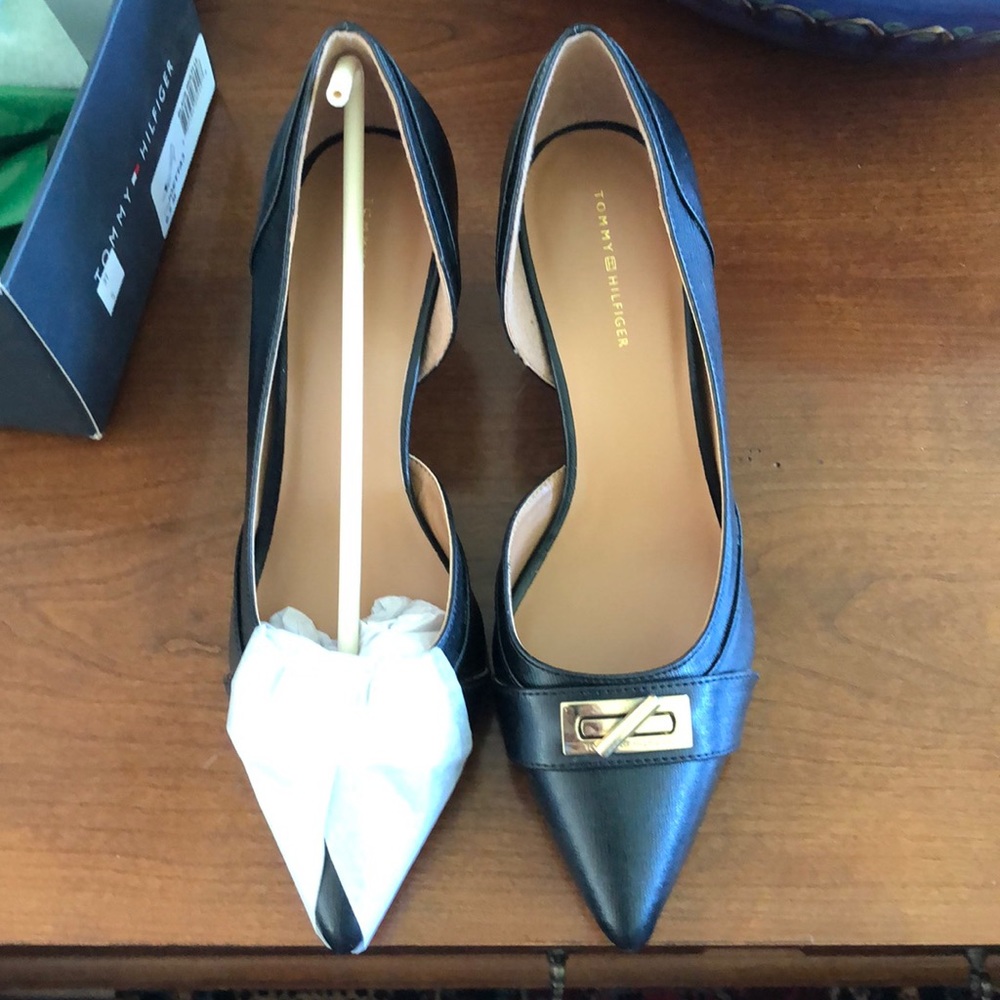 Brand new Tommy Hilfiger pumps